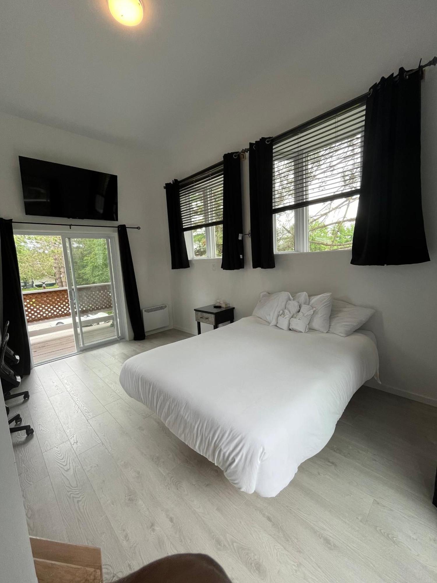 Auberge De Ferme-Neuve Lac-Saint-Paul Экстерьер фото