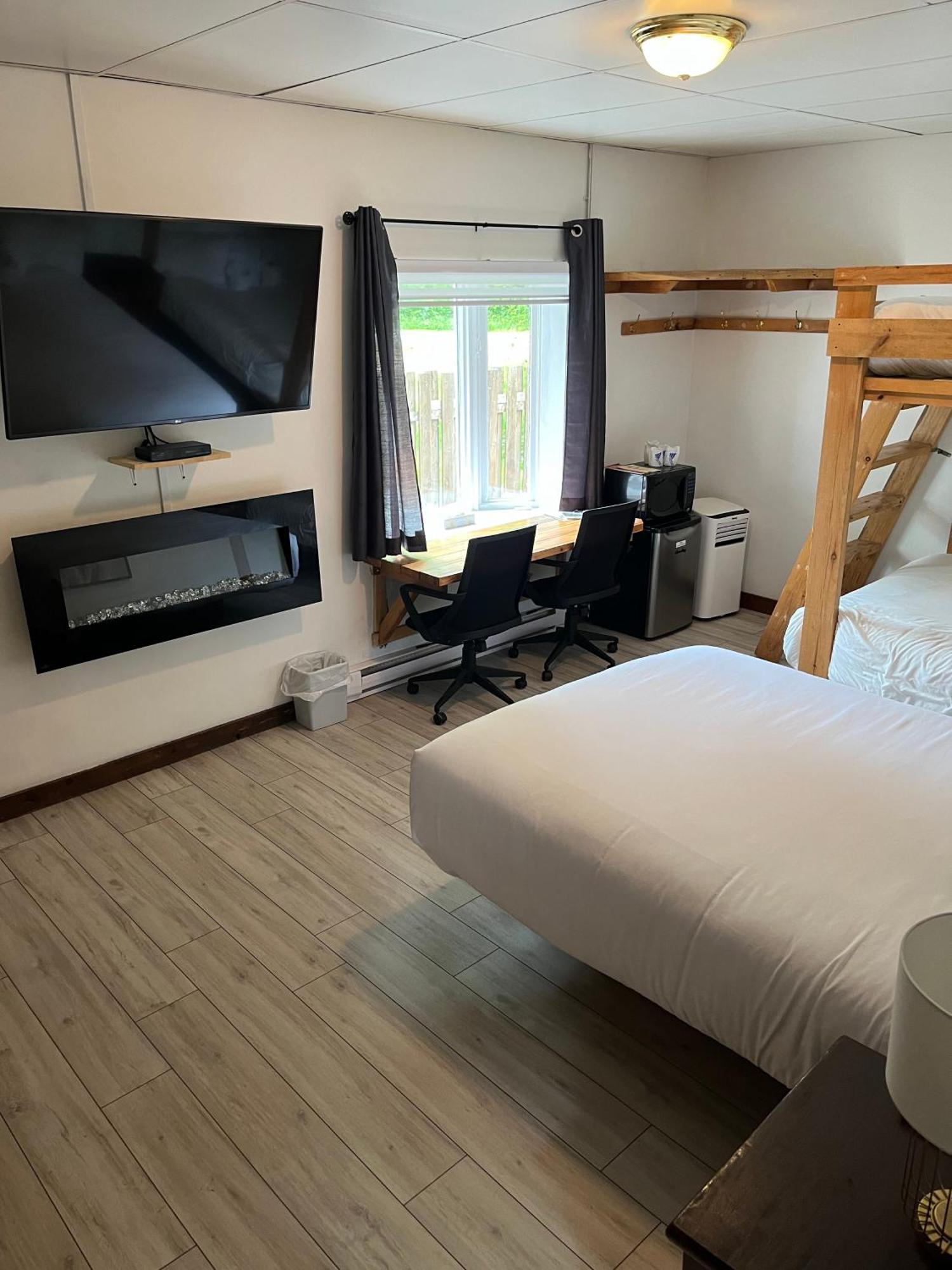 Auberge De Ferme-Neuve Lac-Saint-Paul Экстерьер фото